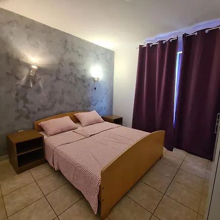 Niko Lägenhet Trogir