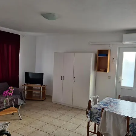 Apartment Niko *