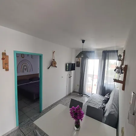 Niko Apartment