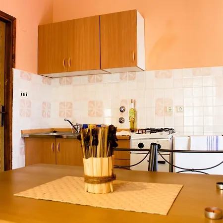 Niko Apartament *